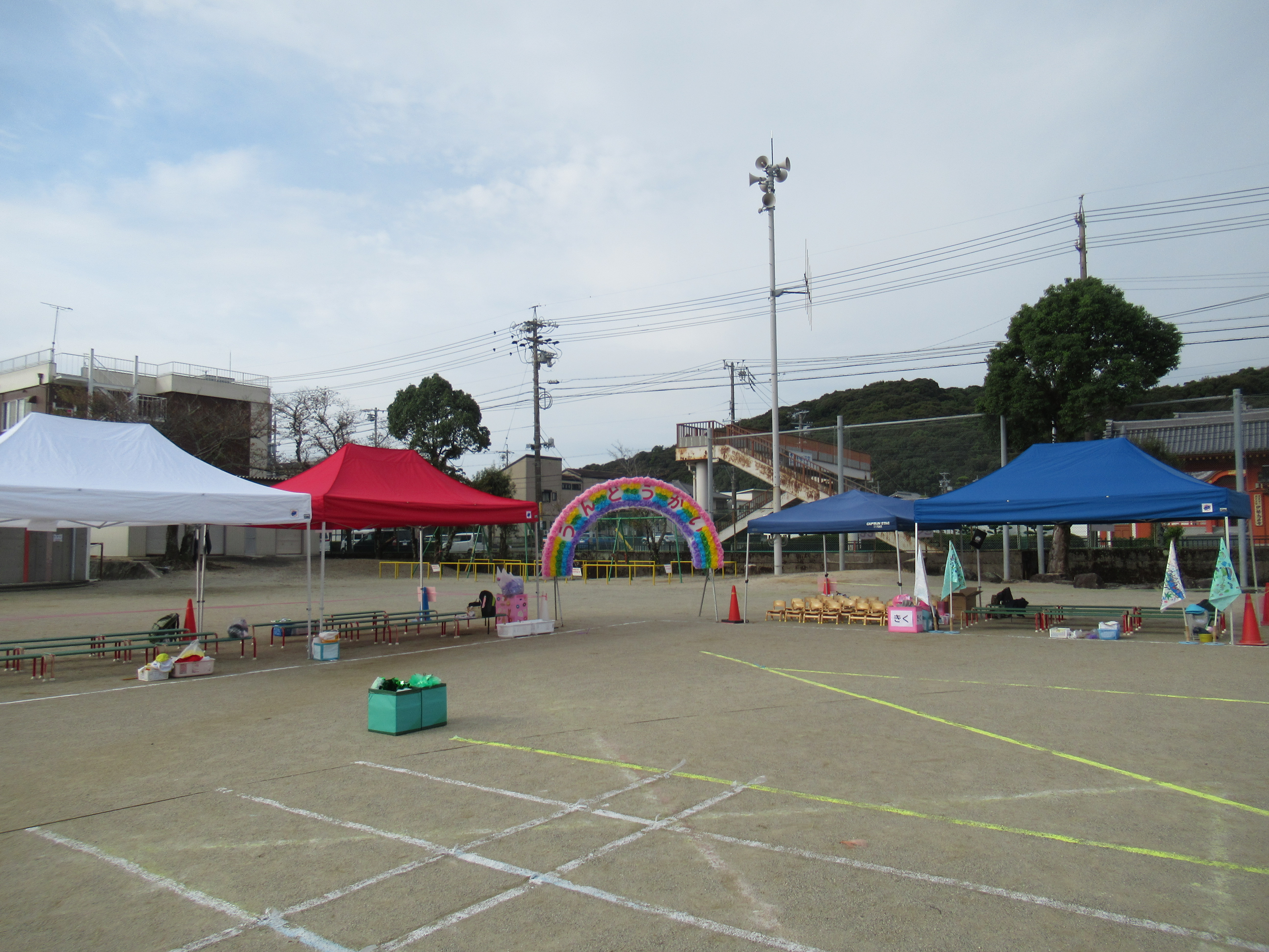 運動会でのイベント用テント使用例