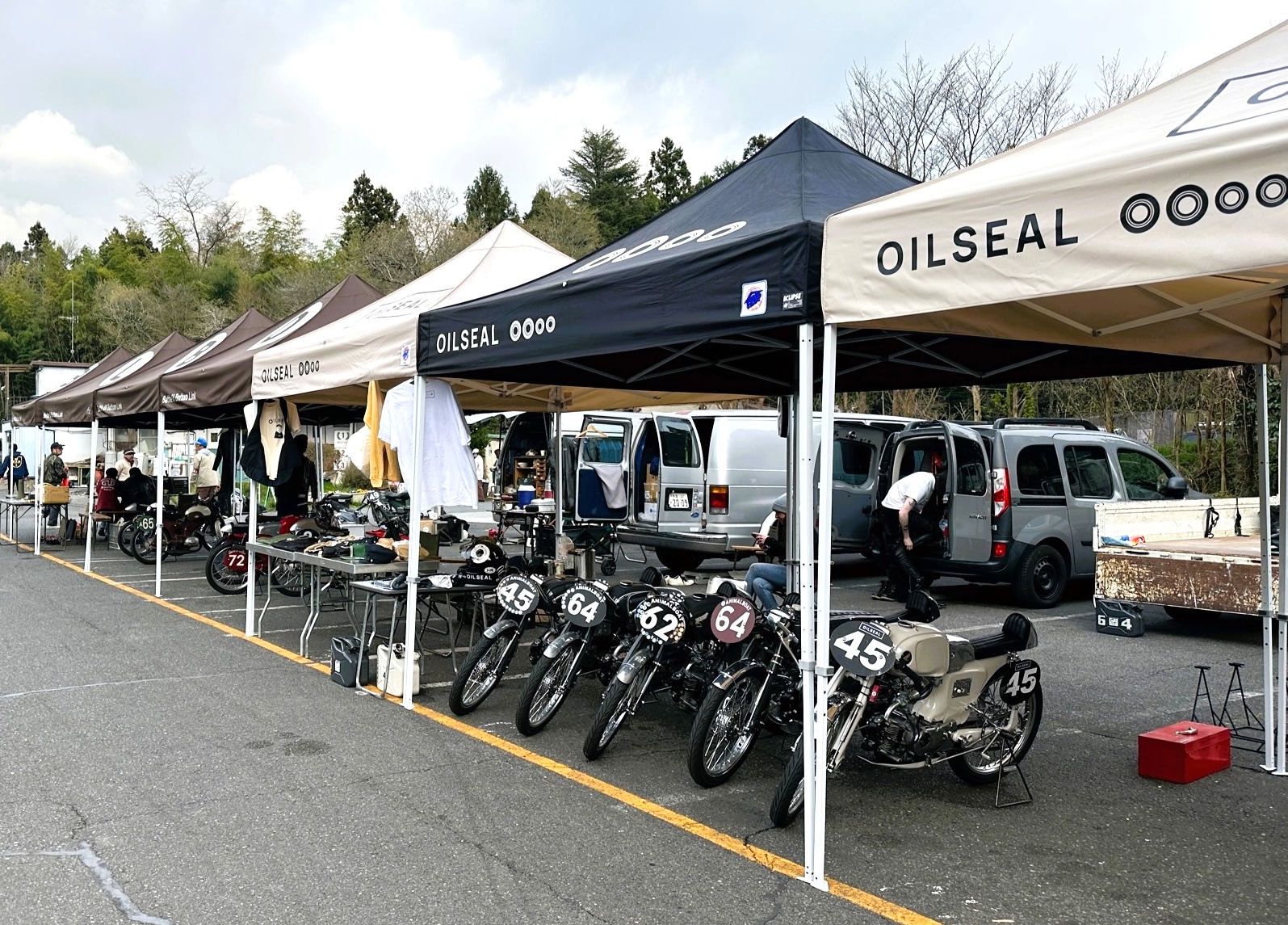 イージーアップブログ | ワンタッチ式のオリジナルテント作製はイージーアップにお任せください！