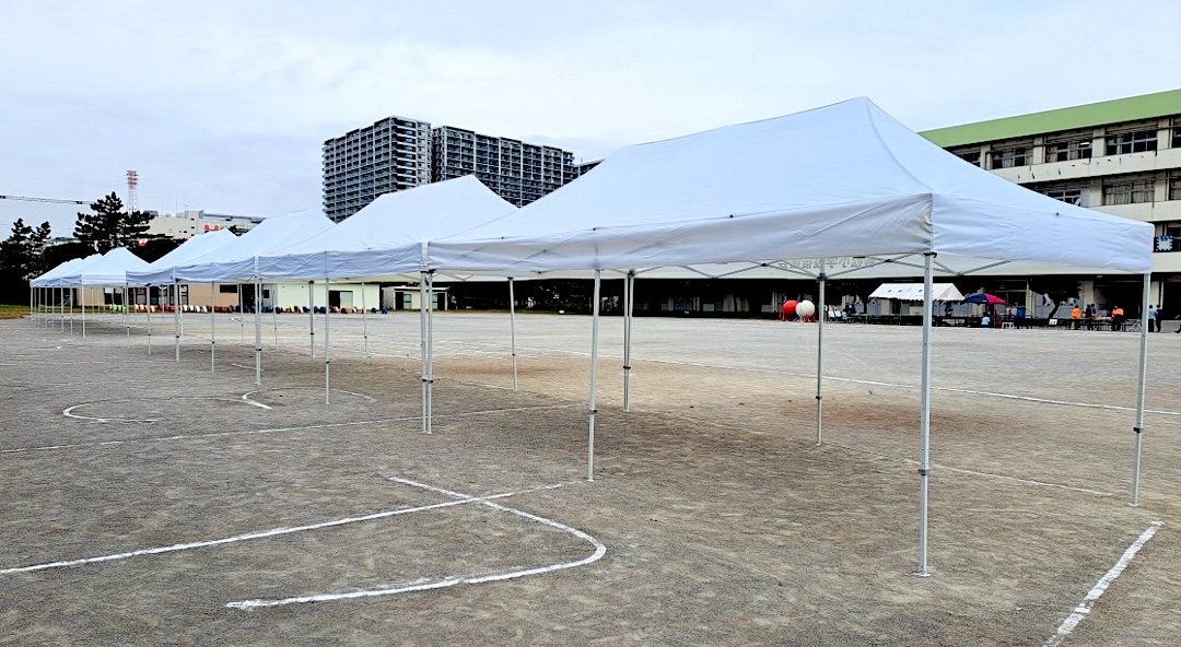 イージーアップブログ | 運動会などのイベントには、ワンタッチ式イベントテントが便利！